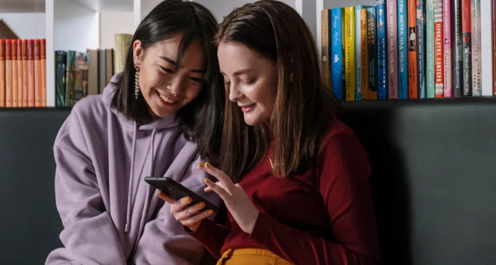 The UK Launches Official BookTok Bestseller List, Reflecting Social Media’s Growing Influence on Literary Sales
