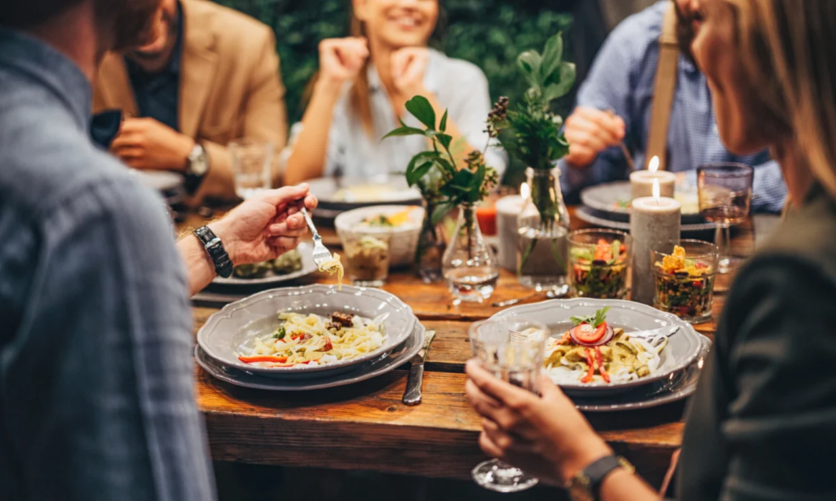 Eating These 5 Nutrients Cuts Dementia Risk, New Study Reveals