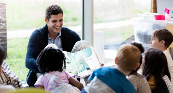 The Indispensable Role of School Librarians in Cultivating Critical Thinkers and Empowering Young Citizens
