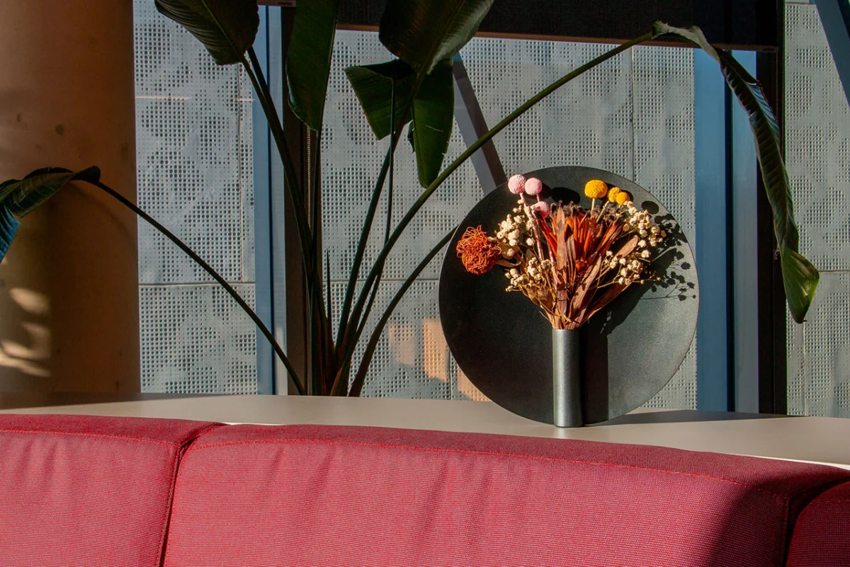 The Nimbus Vase: Ben Peng Reimagines Sacred Symbolism to Elevate Nature in Contemporary Design