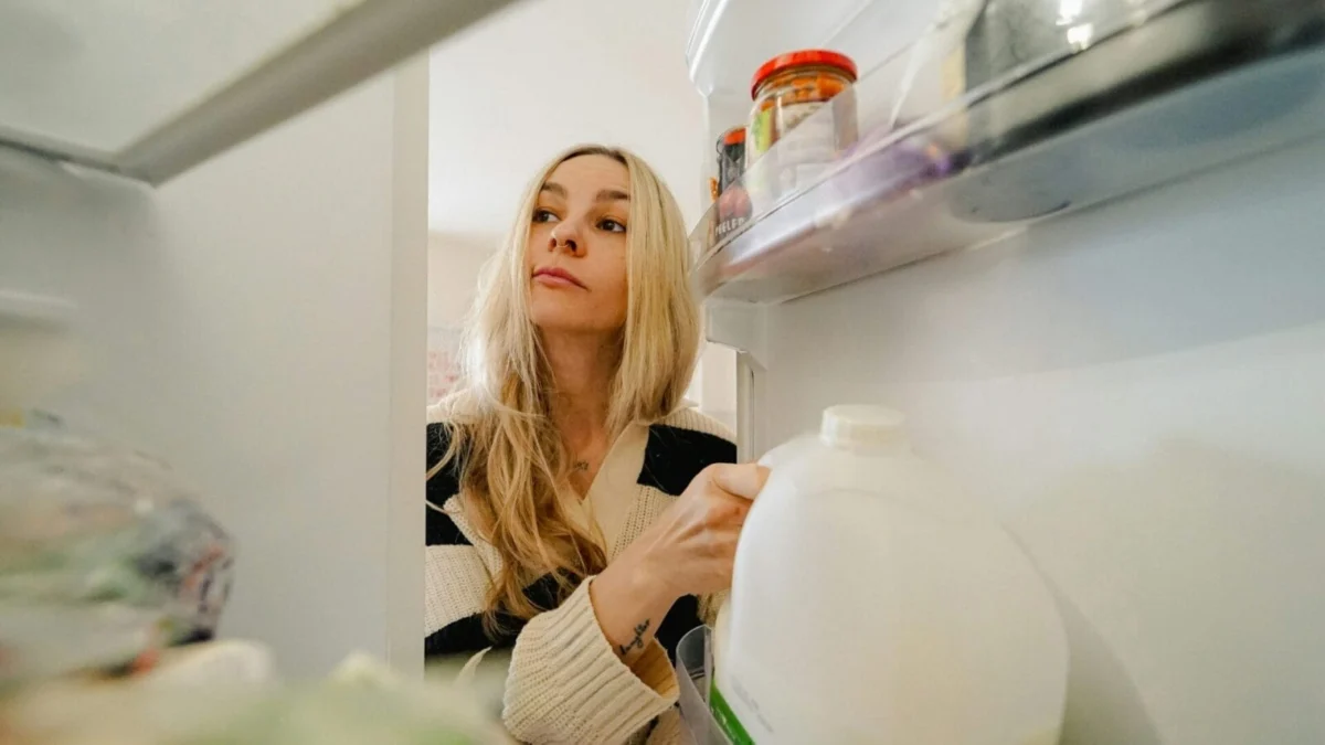 The Science Behind Pregnancy Cravings: What Your Body is Really Telling You