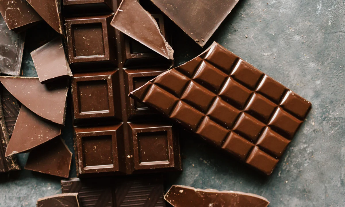 Theobromine Levels in Cocoa Linked to Slower Biological Aging and Cellular Longevity