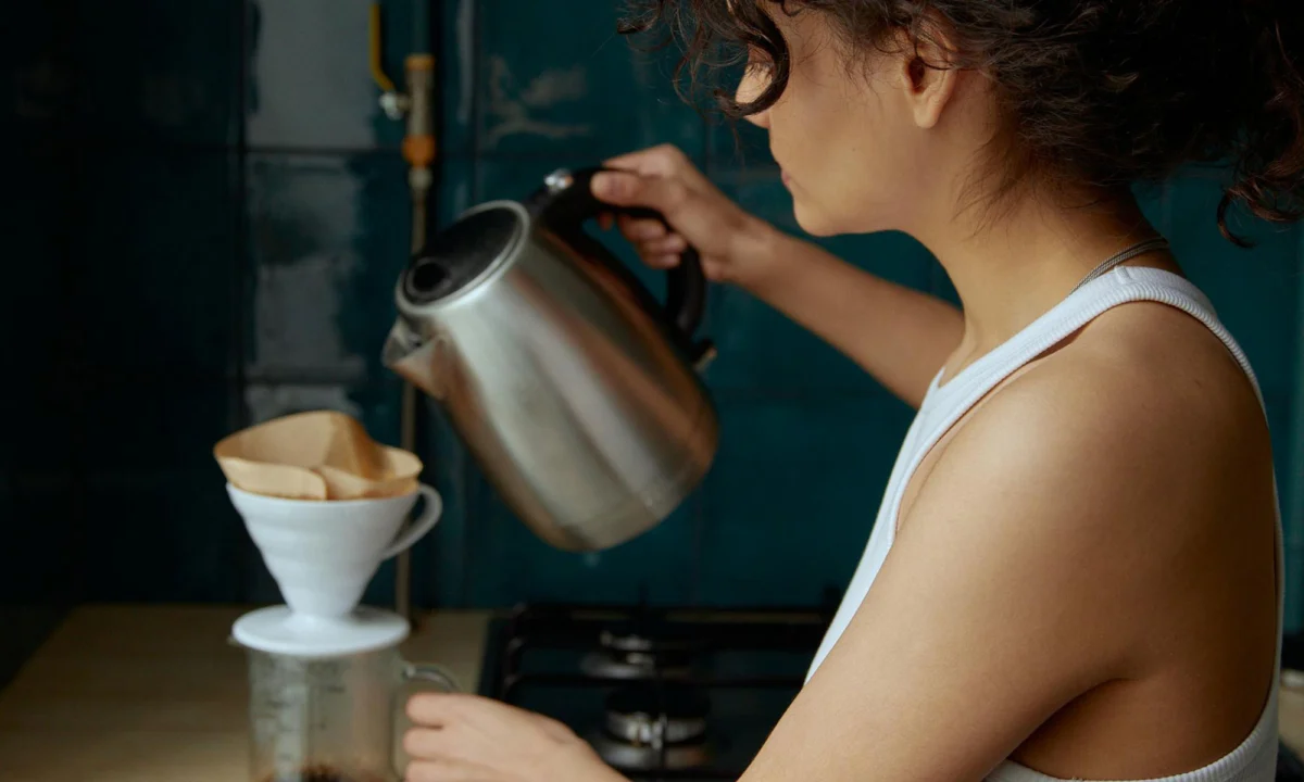 Want To Lower Your Cancer Risk? Unsweetened Coffee & Tea Can Help