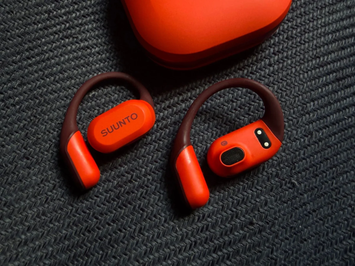 Suunto Expands Athletic Audio Portfolio with the Launch of Spark Open-Ear Air Conduction Earbuds
