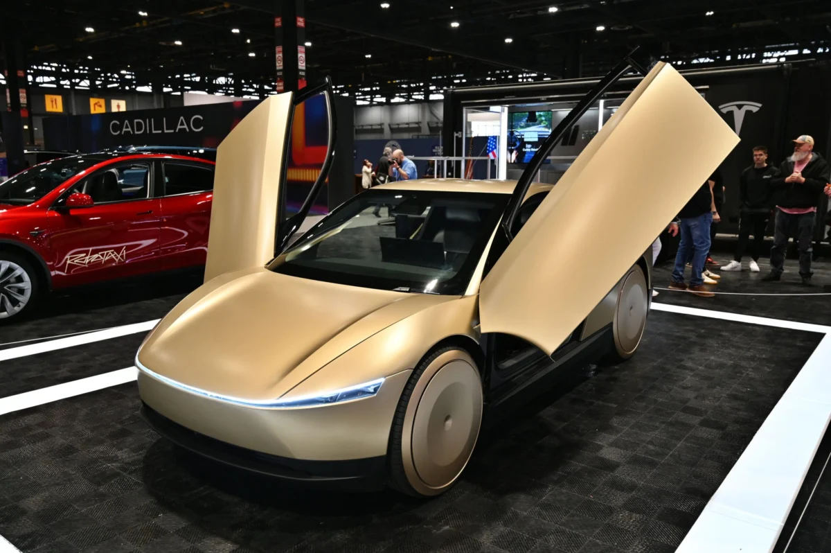 Tesla Confirms Development of Purpose-Built Wheelchair-Accessible Robotaxi to Address Gaps in Autonomous Mobility