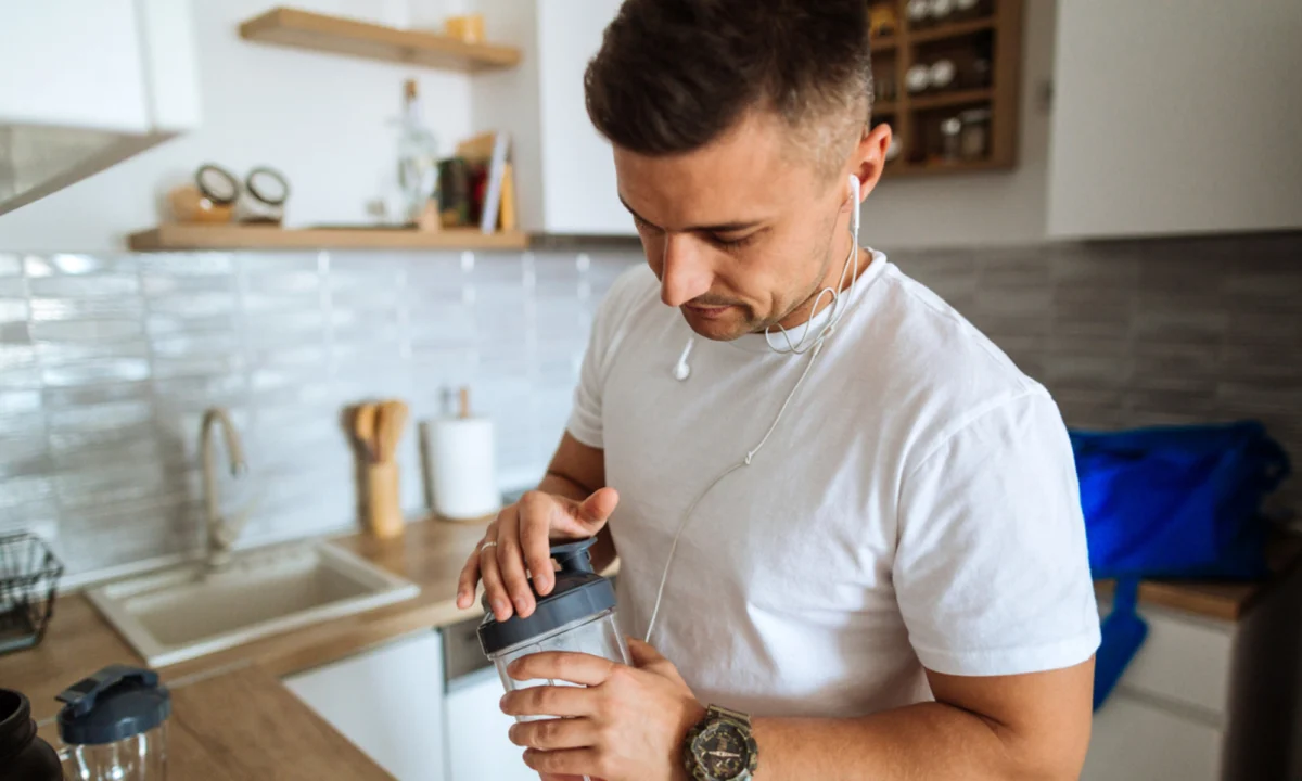 The Best Multivitamins for Men in 2024 Comprehensive Analysis of Nutritional Gaps and Supplement Quality Standards