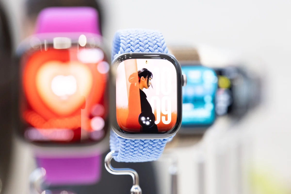 Apple Watch Series 12 Review: Enhanced Biometric Sensing and the Integration of Audio Intelligence