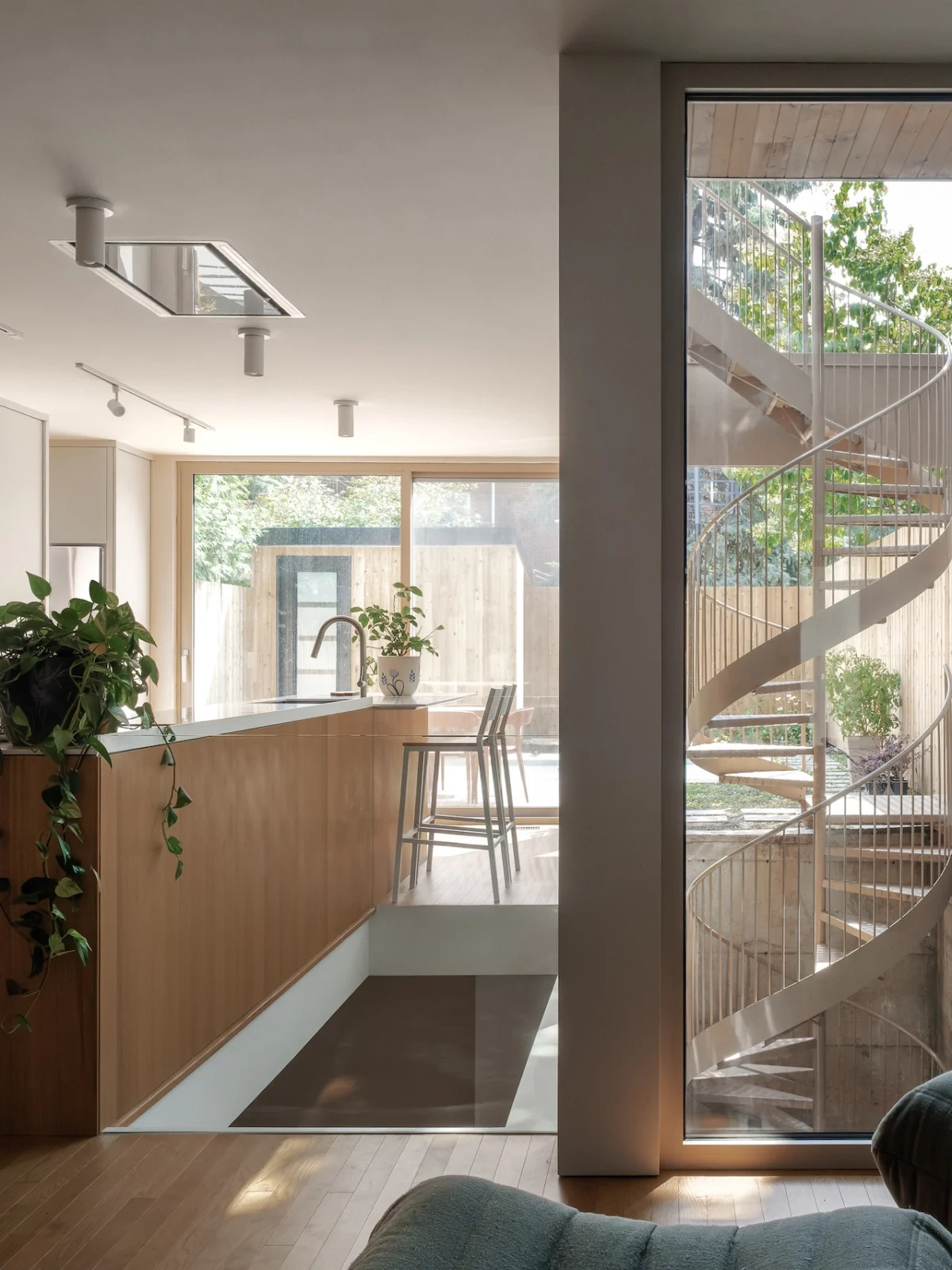 Evey Redefines Montreal’s Urban Living Through Architectural Restraint and Spatial Flow