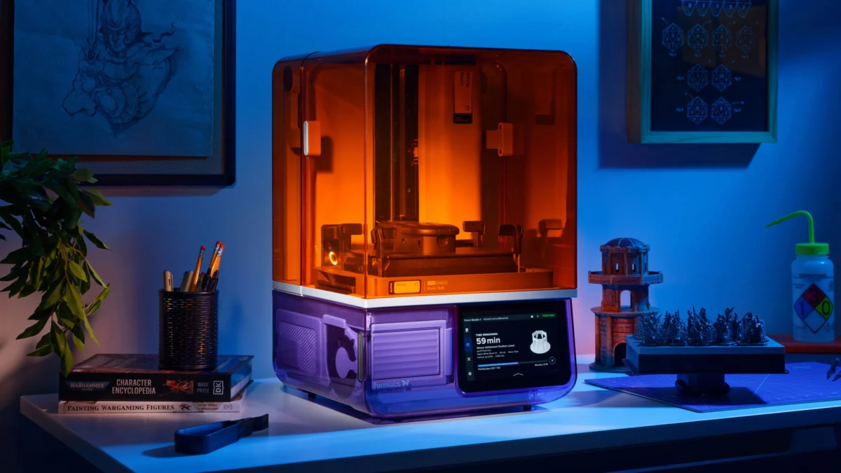 Formlabs Enters the Consumer Market with the Affordable Form Studio 1 3D Printer