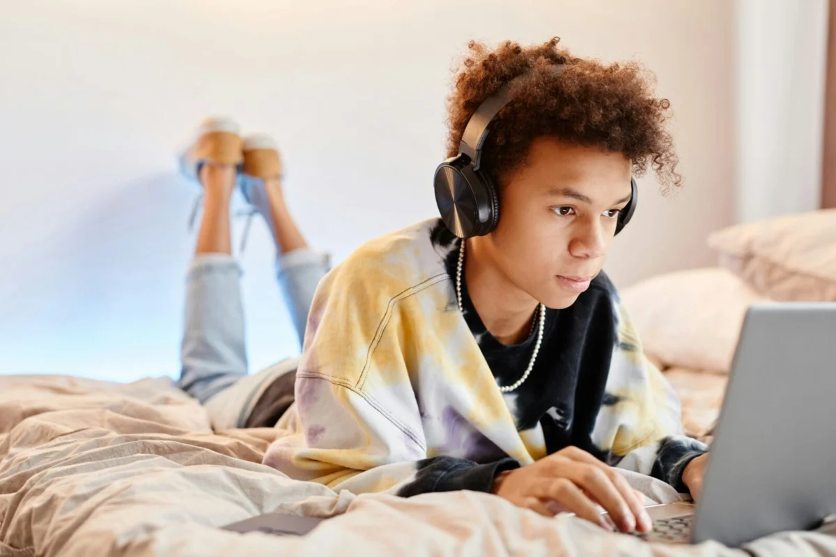 Navigating the Digital Frontier: Why AI Literacy Is the New Essential Skill for Modern Parents